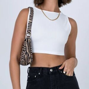 White cropped tee